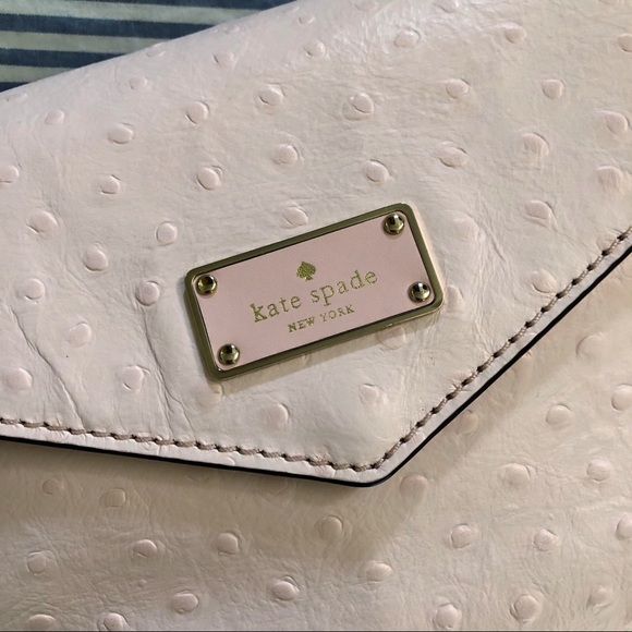 Kate spade pink ostrich purse - Picture 2 of 10